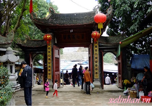 Giá thuê xe đi Đền Ông Hoàng Bảy